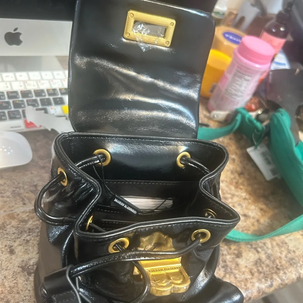 Brandon Blackwood Black and Gold Backpack - Picture 9 of 9